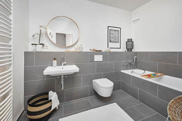 Badezimmer im Muster-Stadthaus des Neubauprojektes Constanze